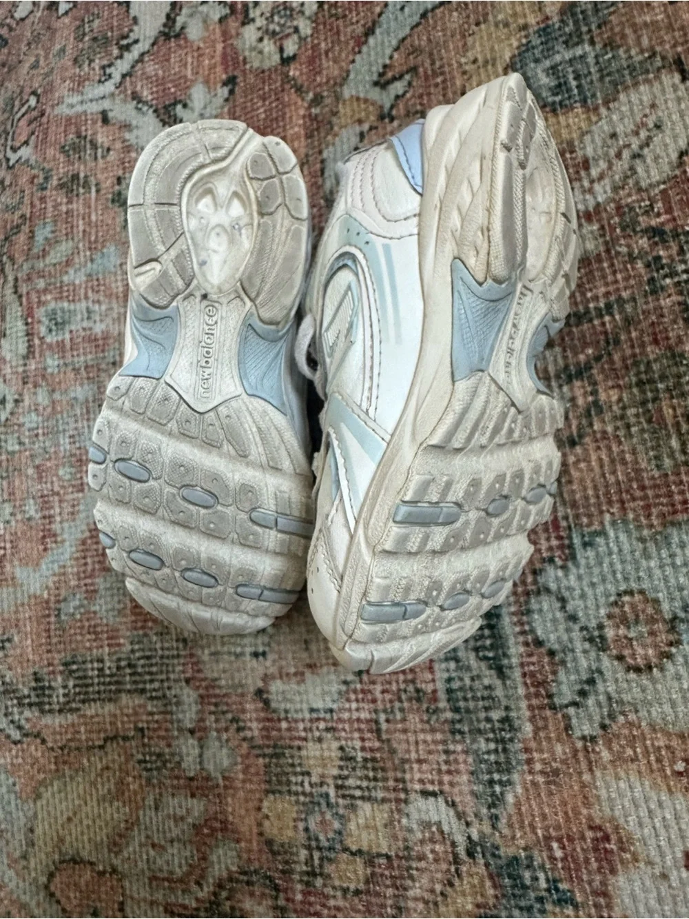 New Balance Kids White & Light Blue Casual Sneakers
